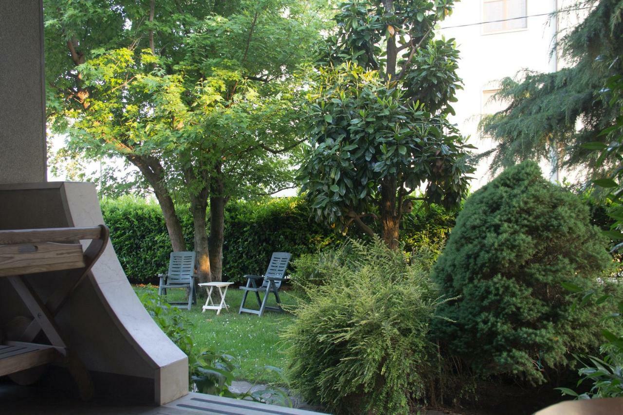 Il Giardino Bed & Breakfast Trenzano Luaran gambar