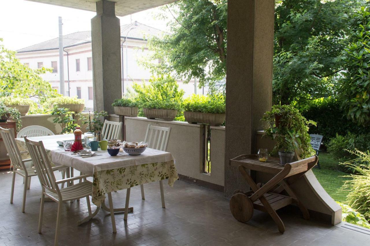 Il Giardino Bed & Breakfast Trenzano Luaran gambar
