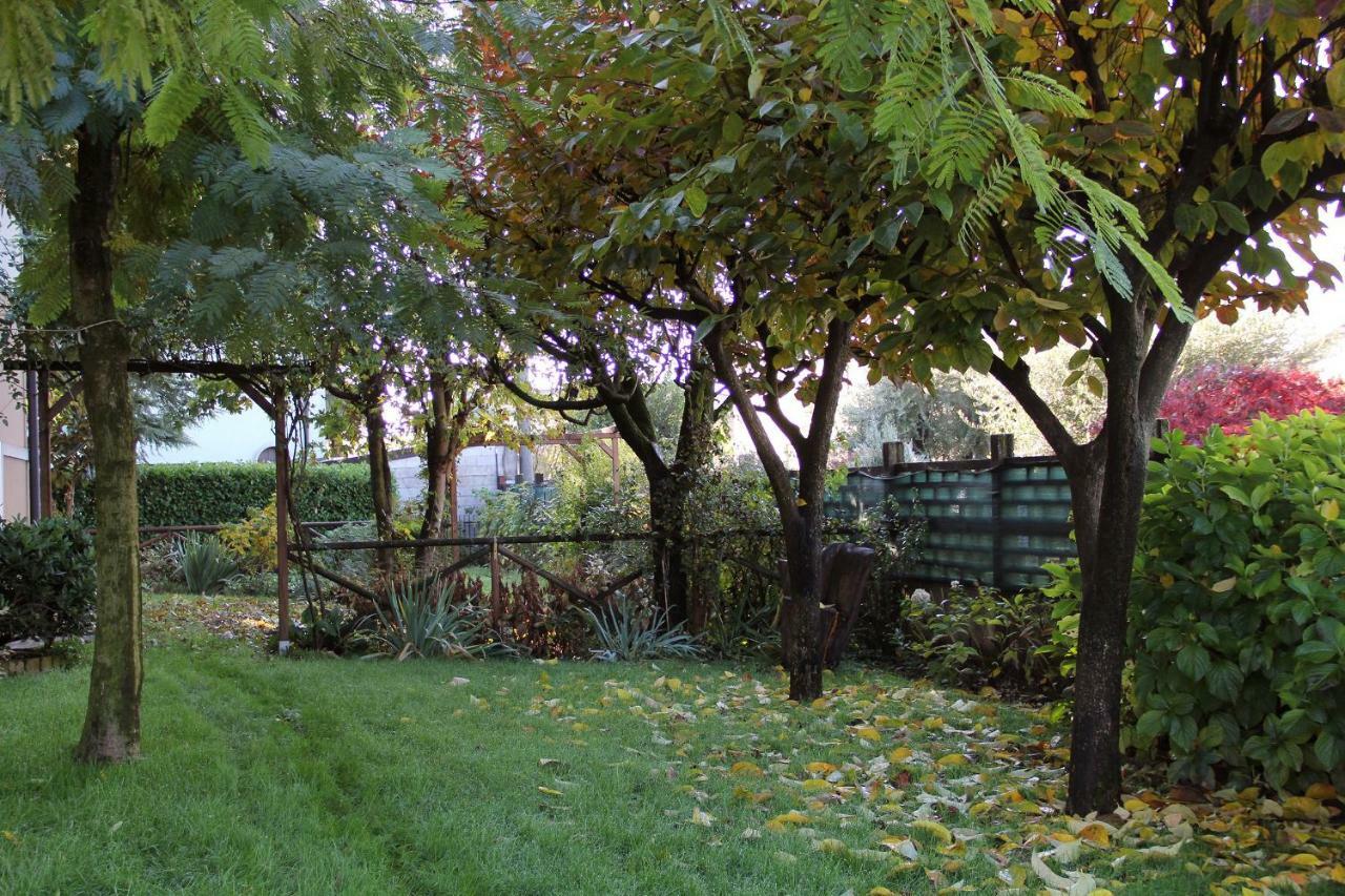 Il Giardino Bed & Breakfast Trenzano Luaran gambar